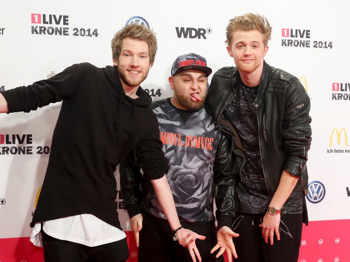 Die Mitglieder von ApeCrime (v.l.n.r. Jan Meyer, Andre Schiebler, Cengiz Dogrul) bei der Verleihung der 1Live Krone. Ein Porträt aus der Zeit vor der Trennung des YouTube-Trios.