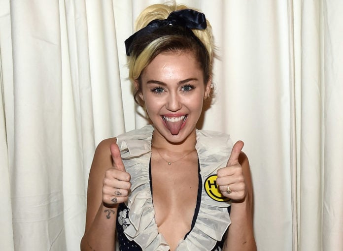 Miley Cyrus nackt