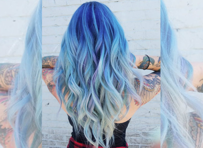 Ocean Hair: Blaue Haare sind trendy