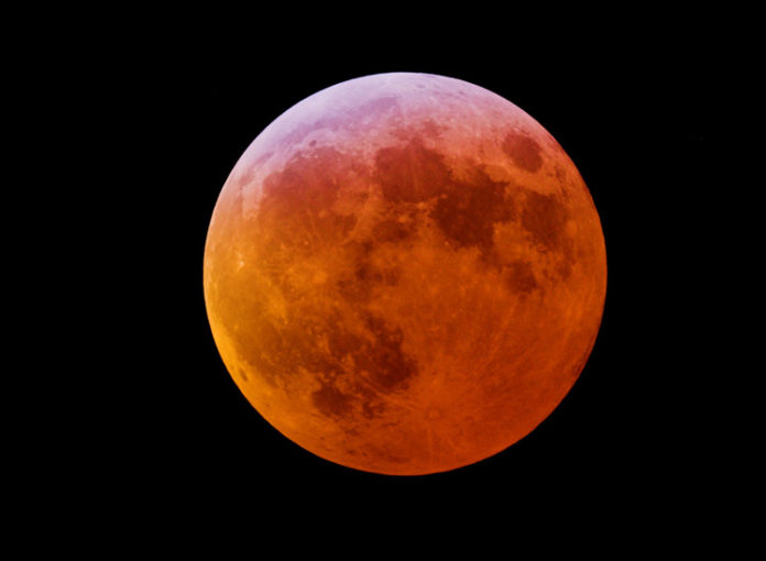 Blutmond 2018: Wann kann man die Mondfinsternis am besten sehen?