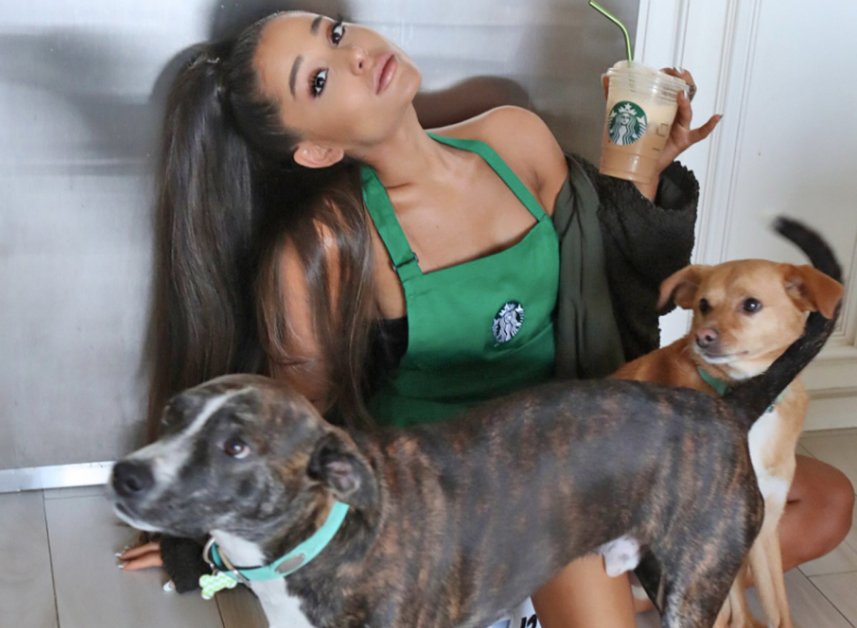 Ariana Grande bekommt Starbucks-Getränk Cloud Macchiato