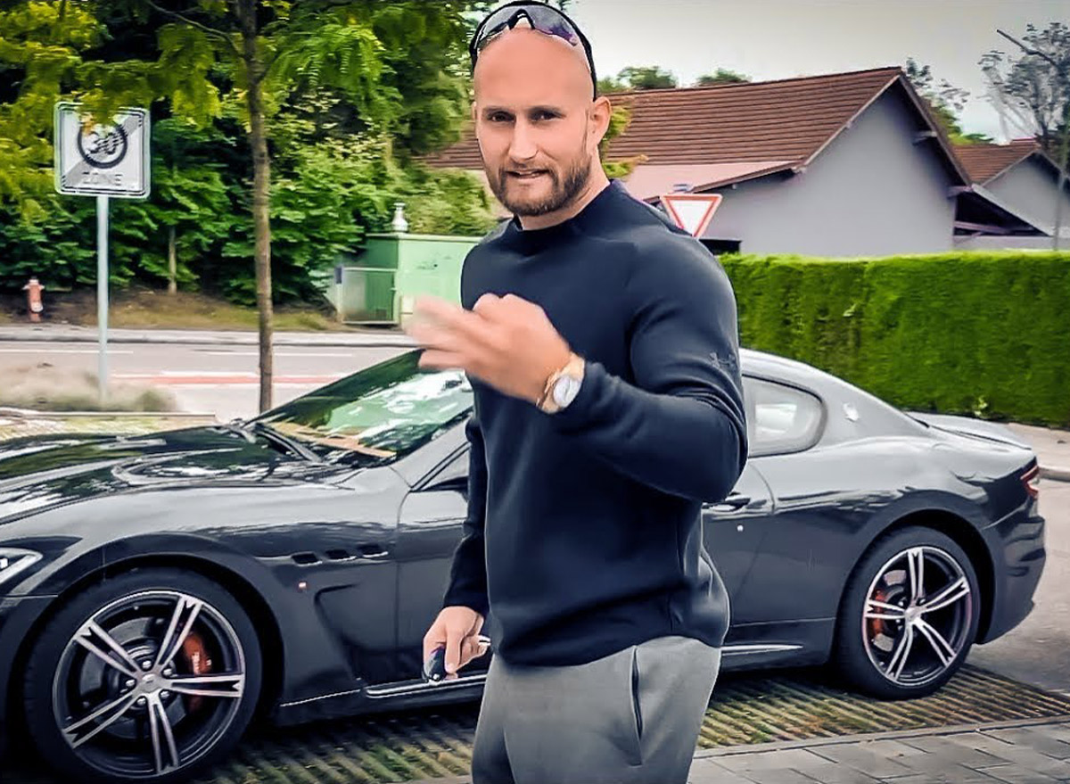 YouTuber Karl Ess: Sein Maserati, den er erst diesen Monat auf YouTube vorg...