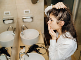 An Haarausfall leiden viele Frauen und Mädchen